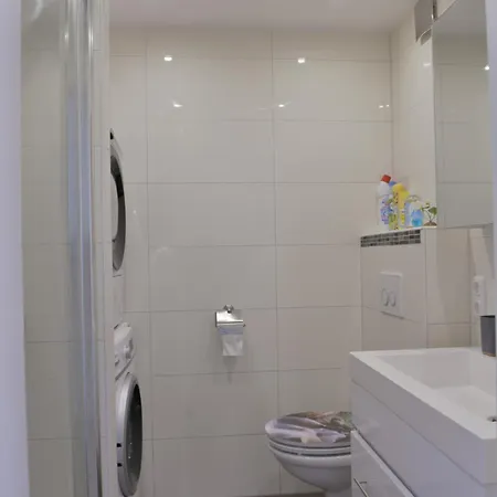 Lägenhet Helle, Ruhige, Moderne Wohnung, 5 Min Zu Fa Grob Mindelheim